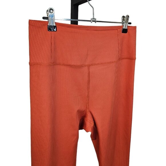 Girlfriend Collective Ribbed High Rise Crop Leggings  Size Large - Picture 8 of 8